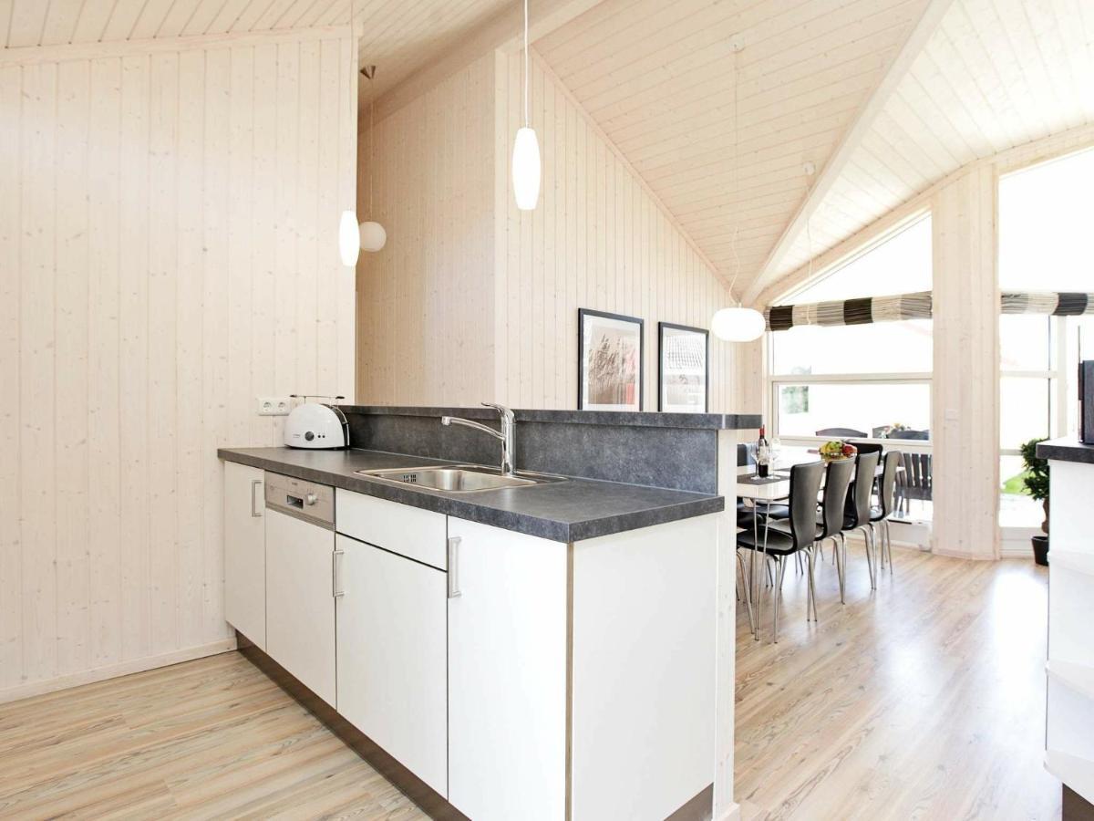 Four-Bedroom Holiday Home In Grossenbrode 1 Εξωτερικό φωτογραφία